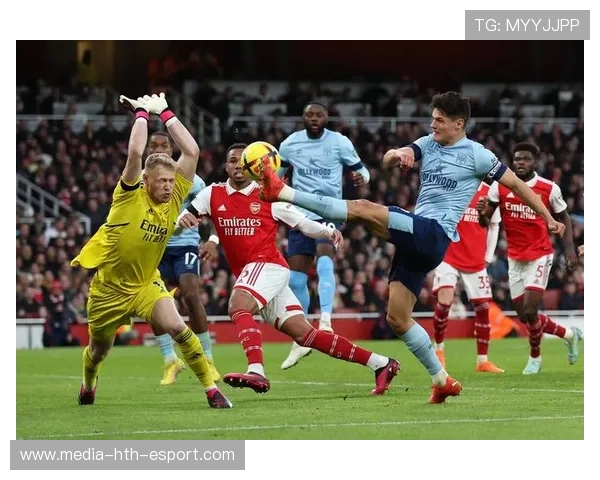 曼城球员状态火热,后防与进攻双线兼备,曼城 队员 曼城球员状态火热,后防与进攻双线兼备,曼城 队员